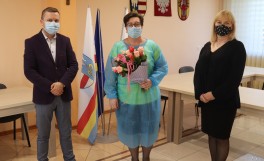 wspólne zdjęcie z p. Sekretarzem, p. Skarbnik i pielęgniarką